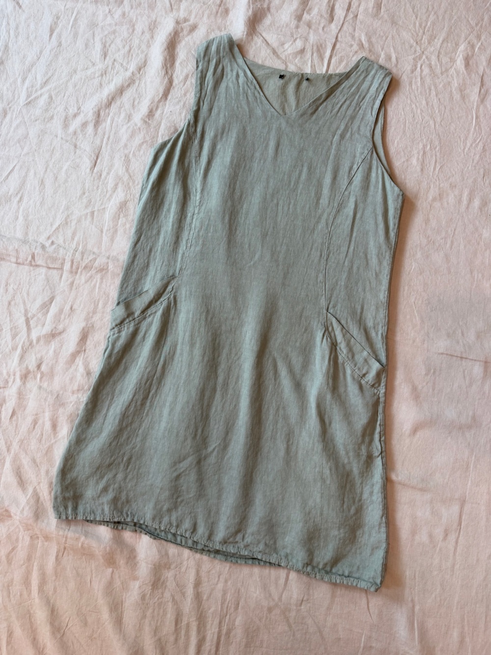 100% linen V-Neck Linen Shift Dress in dusty Sage medium to large - Picture 6 of 12
